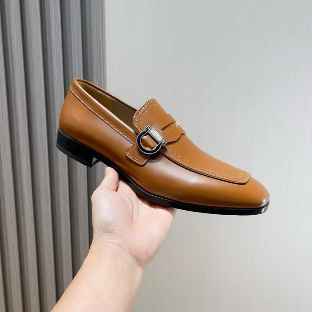 Men's Men's Shoes💰P640💰🔥《Ferragamo》👏Latest • High-end top brand luxury ~ purchasing agency, top quality ~. New fashionable business men's shoes🔜The uppers are made of original cashmere cowhide➕cowhide·lining, with fine workmanship. The original stylish and soft combination wear-resistant and non-slip outsole is light and comfortable on the feet. The real thing looks better in real life. Size: 38/44